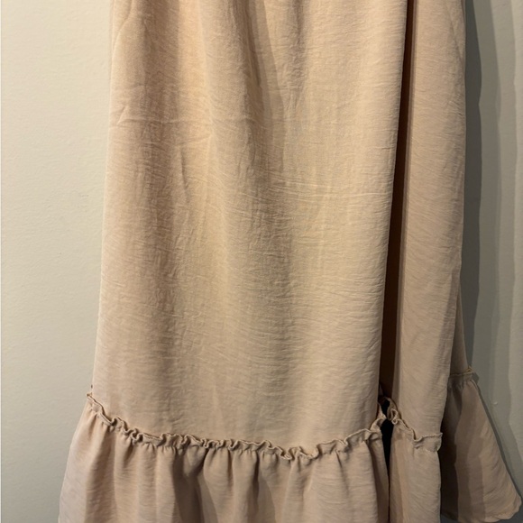 Cream Sleeveless Dress - Picture 12 of 12